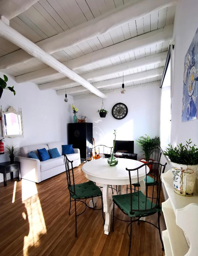 Charming Portuguese Style Apartment, For Rent "Vida A Portuguesa", "Amendoa Or Limao" Alojamento Local Portimão Exterior photo