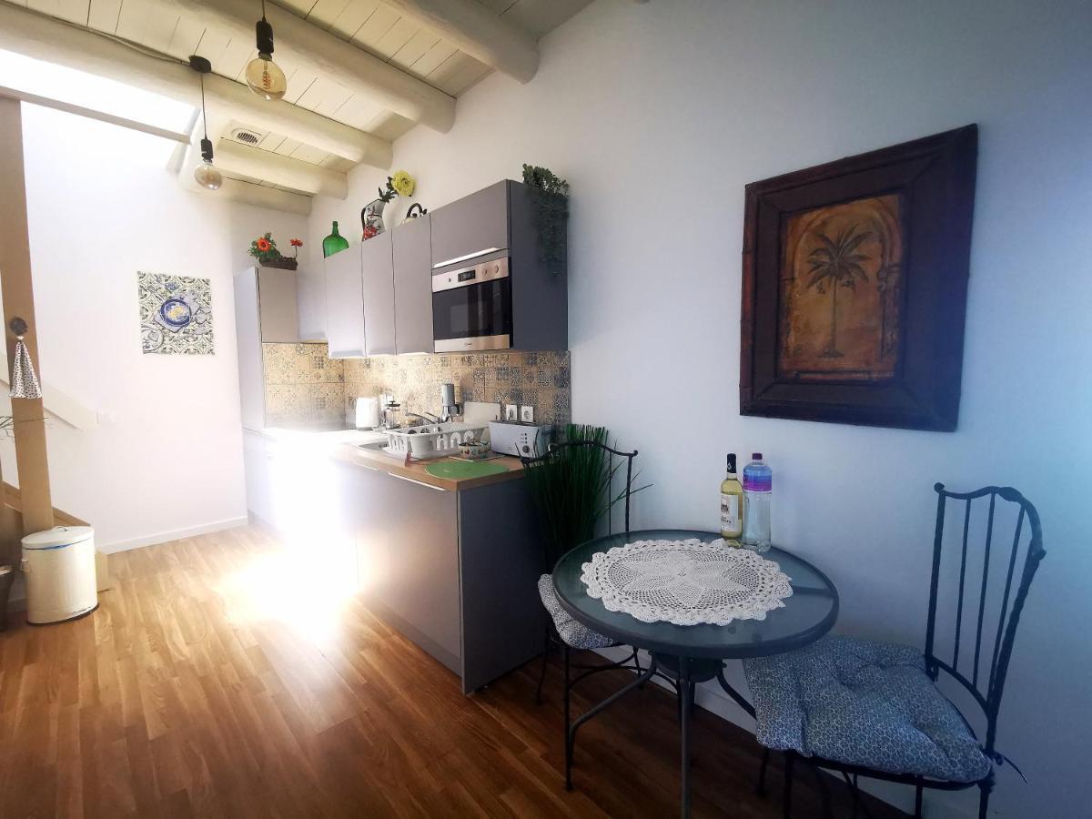 Charming Portuguese Style Apartment, For Rent "Vida A Portuguesa", "Amendoa Or Limao" Alojamento Local Portimão Exterior photo